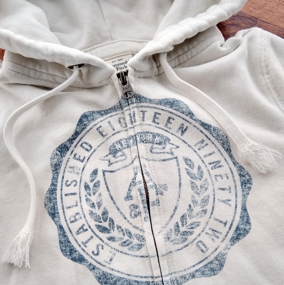 Abercrombie & Fitch white zip hoodie - Picture 3 of 4